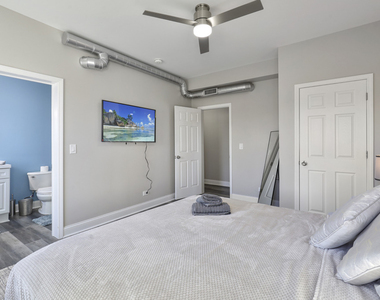 1111 Bonnie Brae Place - Photo Thumbnail 25