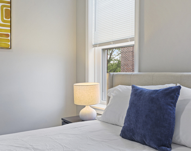 1111 Bonnie Brae Place - Photo Thumbnail 17