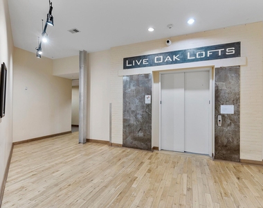 1312 Live Oak Street - Photo Thumbnail 23