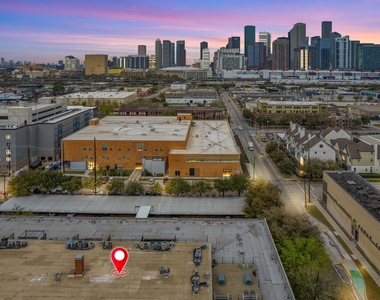 1312 Live Oak Street - Photo Thumbnail 28