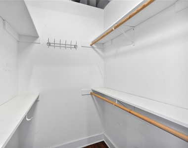 1312 Live Oak Street - Photo Thumbnail 16