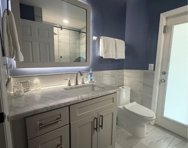 1113 Se 20th Court - Photo Thumbnail 13