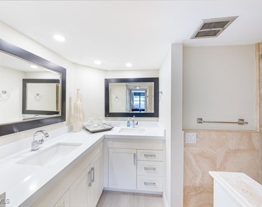 4005 Gulf Shore Boulevard N - Photo Thumbnail 16