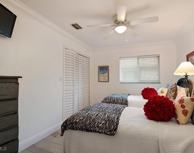 552 105th Avenue N - Photo Thumbnail 9