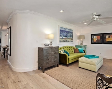 552 105th Avenue N - Photo Thumbnail 1