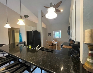 513 Lake Louise Circle - Photo Thumbnail 3