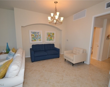 10572 Smokehouse Bay Drive - Photo Thumbnail 6