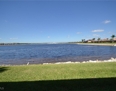 10572 Smokehouse Bay Drive - Photo Thumbnail 19