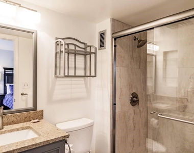 1250 N Portofino Drive - Photo Thumbnail 12