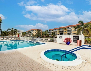 1250 N Portofino Drive - Photo Thumbnail 18
