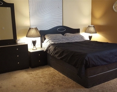 4200 S Valley View Boulevard - Photo Thumbnail 31