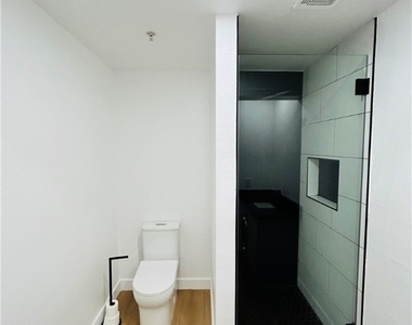 1418 S 3rd Street - Photo Thumbnail 7