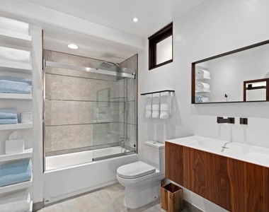 5850 Camino De La Costa - Photo Thumbnail 9
