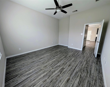 7486 Woo Street Street - Photo Thumbnail 7