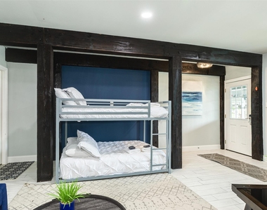 16614 Bermuda Way - Photo Thumbnail 18