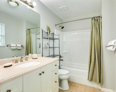 16614 Bermuda Way - Photo Thumbnail 12