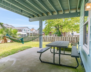 16614 Bermuda Way - Photo Thumbnail 22