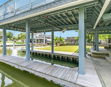 16614 Bermuda Way - Photo Thumbnail 30