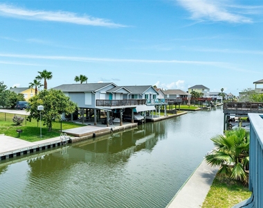 16614 Bermuda Way - Photo Thumbnail 23