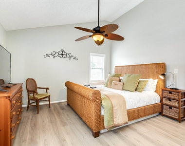 16614 Bermuda Way - Photo Thumbnail 10