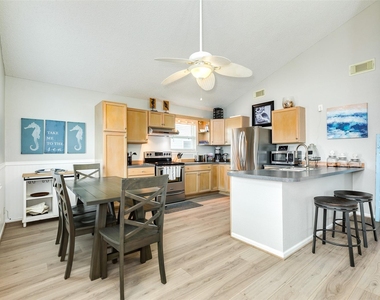 16614 Bermuda Way - Photo Thumbnail 6