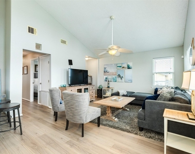 16614 Bermuda Way - Photo Thumbnail 3