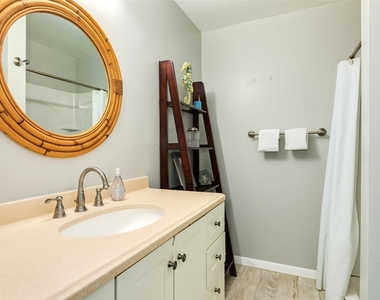 16614 Bermuda Way - Photo Thumbnail 15