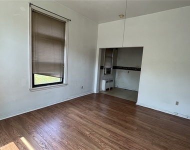5917 Walnut St - Photo Thumbnail 11