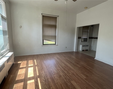 5917 Walnut St - Photo Thumbnail 10