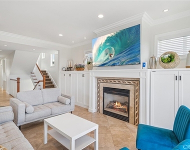 6111 Seashore Drive - Photo Thumbnail 4