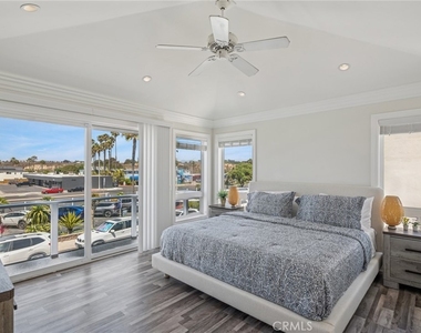 6111 Seashore Drive - Photo Thumbnail 27