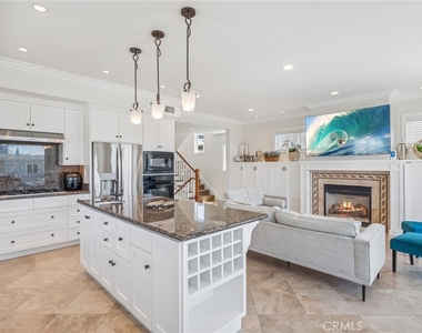 6111 Seashore Drive - Photo Thumbnail 14