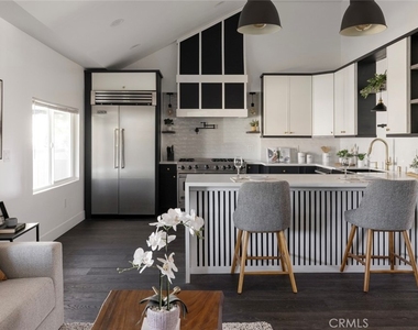 2842 W Avenue 33 - Photo Thumbnail 11
