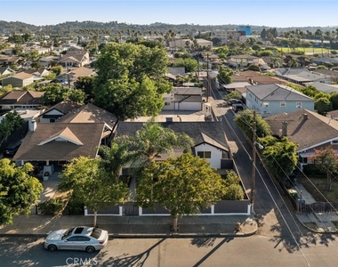 2842 W Avenue 33 - Photo Thumbnail 3