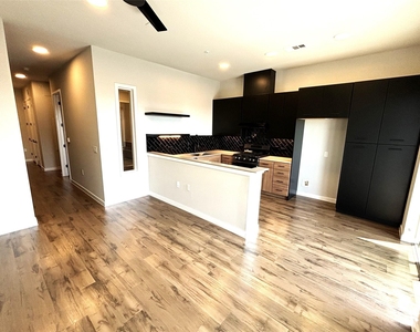 4510 Terry-o Ln - Photo Thumbnail 5