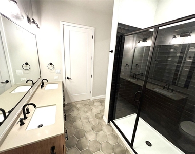 4510 Terry-o Ln - Photo Thumbnail 17