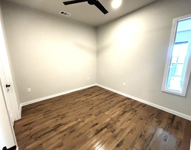 4510 Terry-o Ln - Photo Thumbnail 18