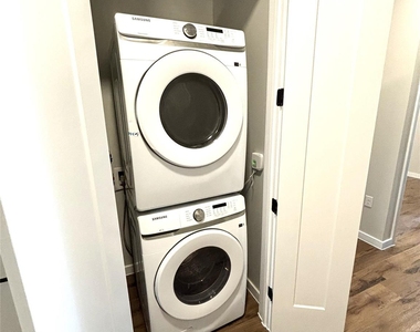 4510 Terry-o Ln - Photo Thumbnail 12