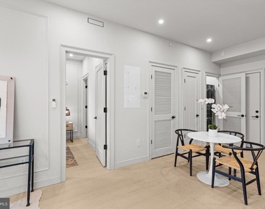 2121 Ward Place Nw - Photo Thumbnail 9