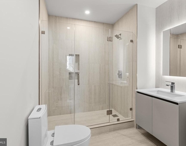 2121 Ward Place Nw - Photo Thumbnail 12