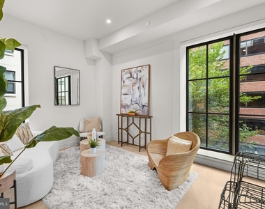 2121 Ward Place Nw - Photo Thumbnail 5