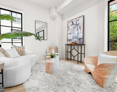 2121 Ward Place Nw - Photo Thumbnail 6