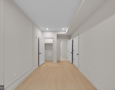 2121 Ward Place Nw - Photo Thumbnail 10