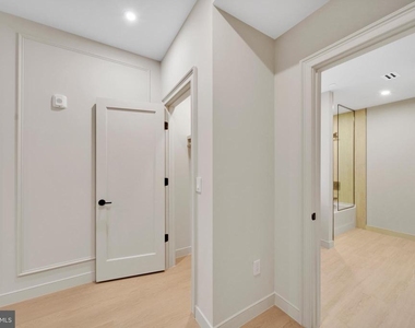 2121 Ward Place Nw - Photo Thumbnail 11