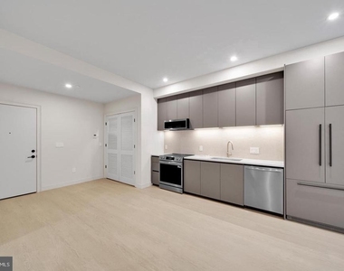 2121 Ward Place Nw - Photo Thumbnail 10