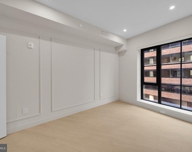 2121 Ward Place Nw - Photo Thumbnail 9