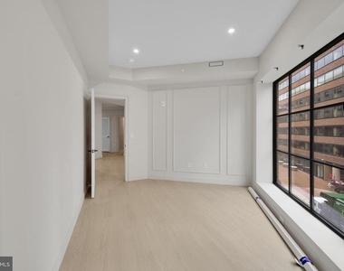 2121 Ward Place Nw - Photo Thumbnail 15