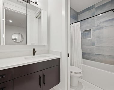 2104 E 2nd St - Photo Thumbnail 24