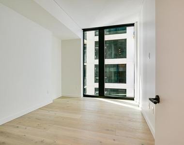 610 Davis St - Photo Thumbnail 32