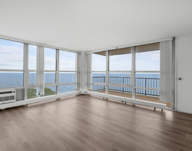 6730 S South Shore Drive - Photo Thumbnail 8